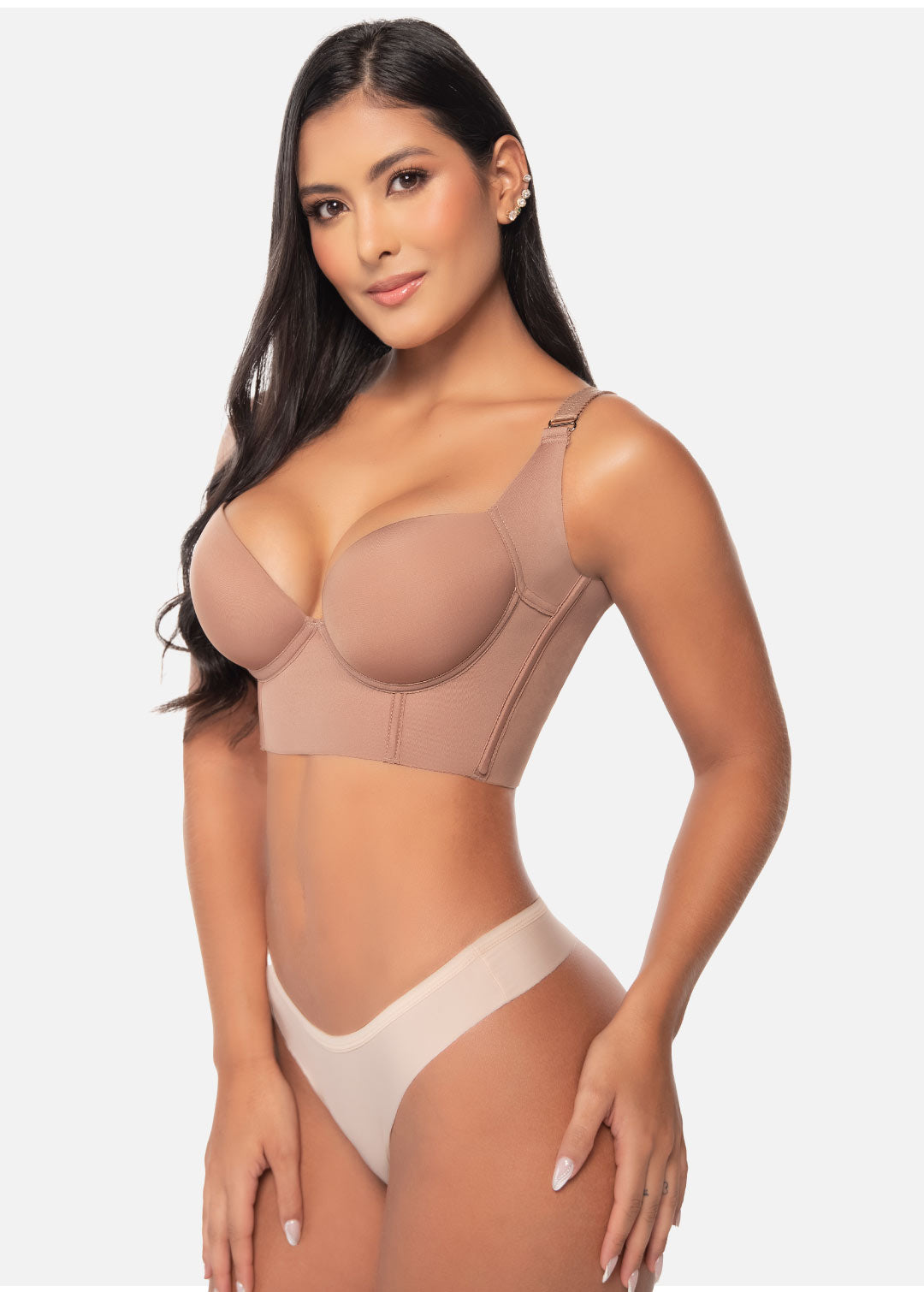 Brasier de realce alto con excelente cubrimiento en espalda y sisa 8545